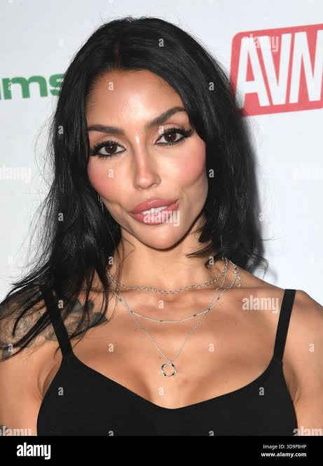 Vanessa Sky